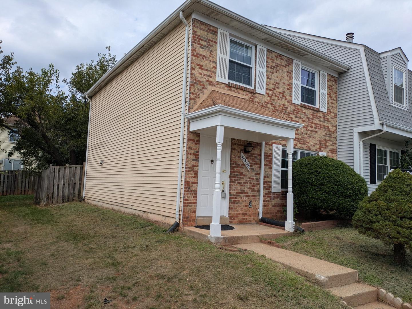9032 Whispering Pine Ct Property Photo 4