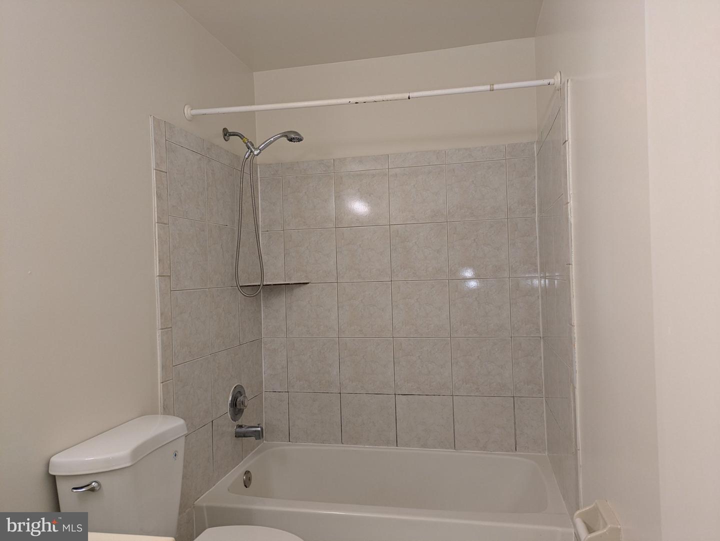 9032 Whispering Pine Ct Property Photo 25
