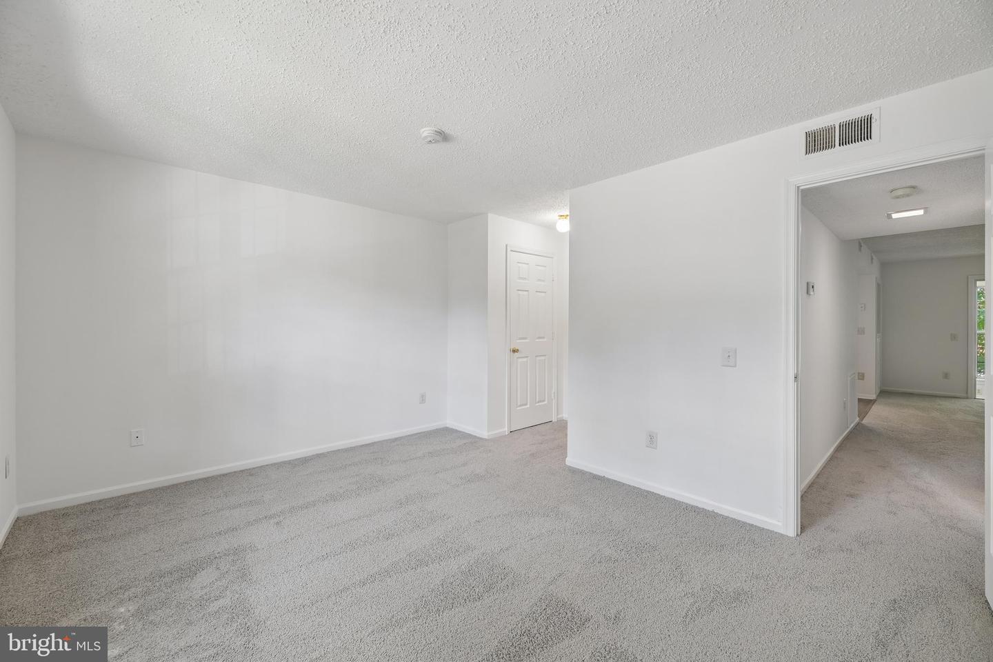 9260 Niki Pl #201 Property Photo 22