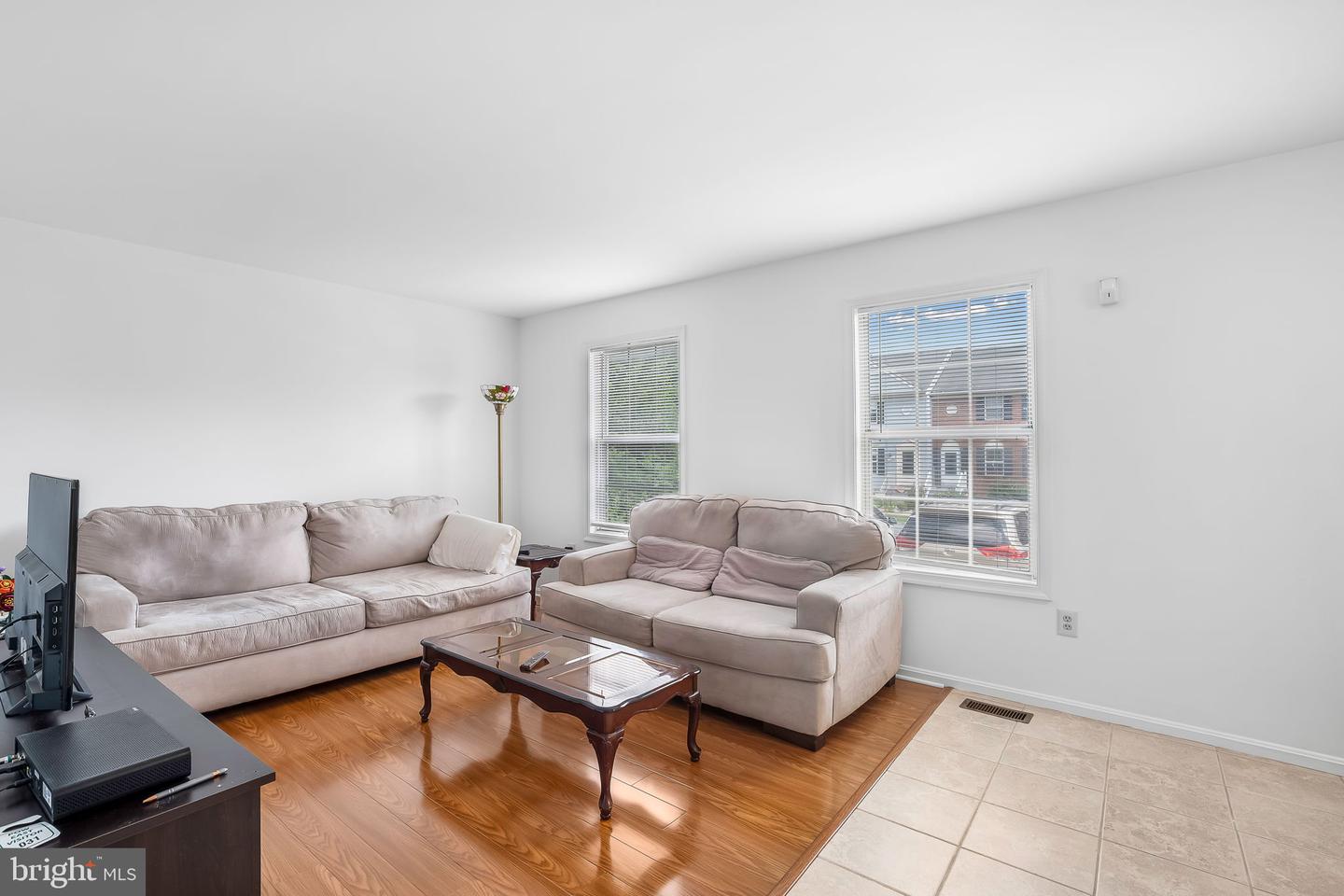 8711 Ditmars Ct Property Photo 5