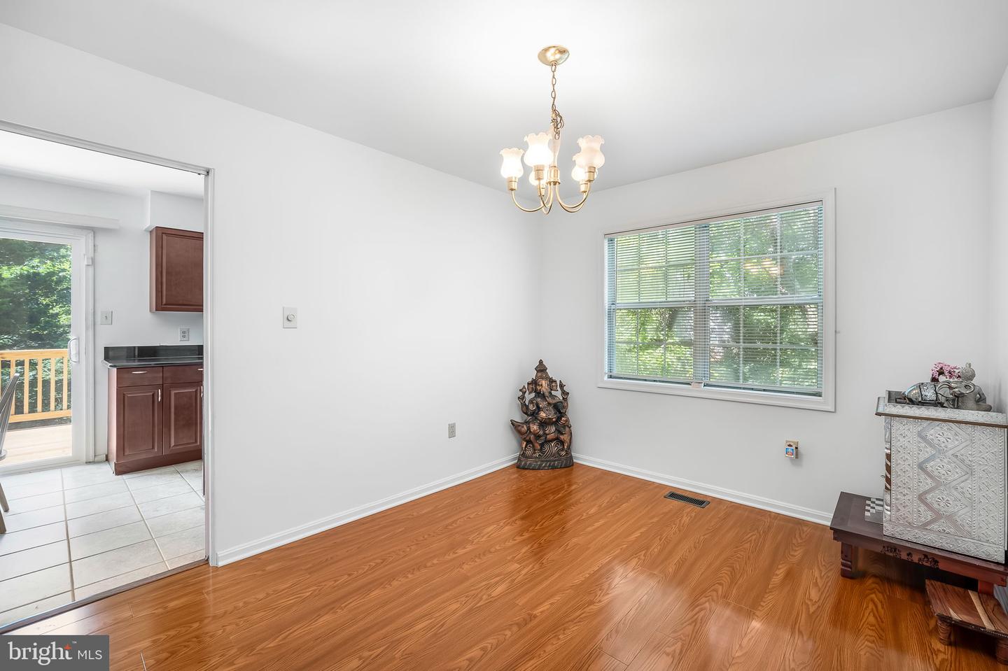 8711 Ditmars Ct Property Photo 8