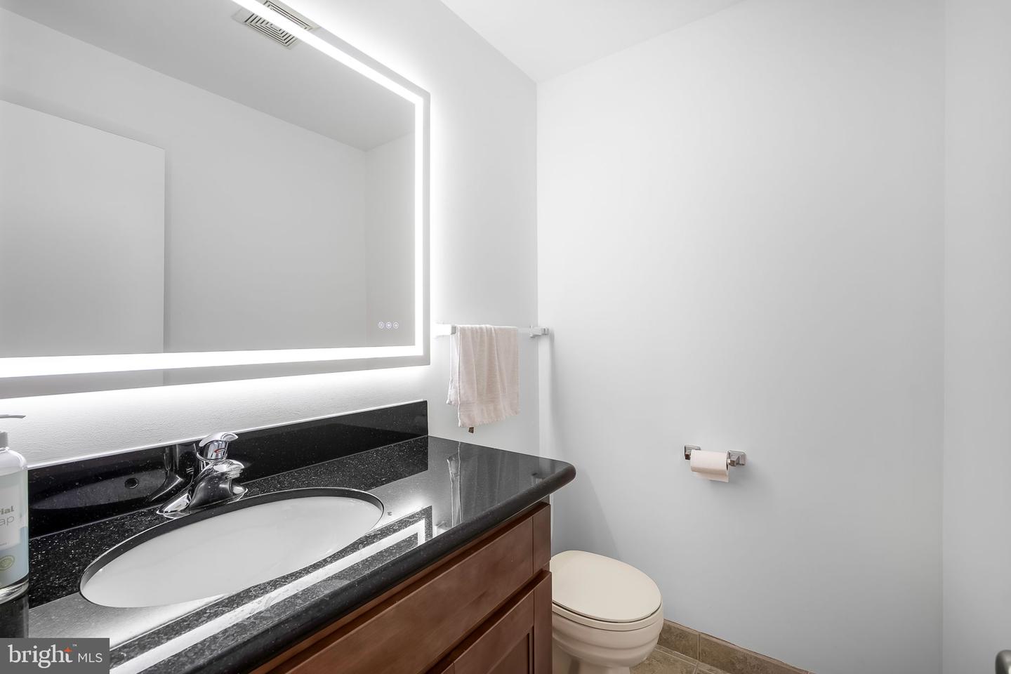 8711 Ditmars Ct Property Photo 10