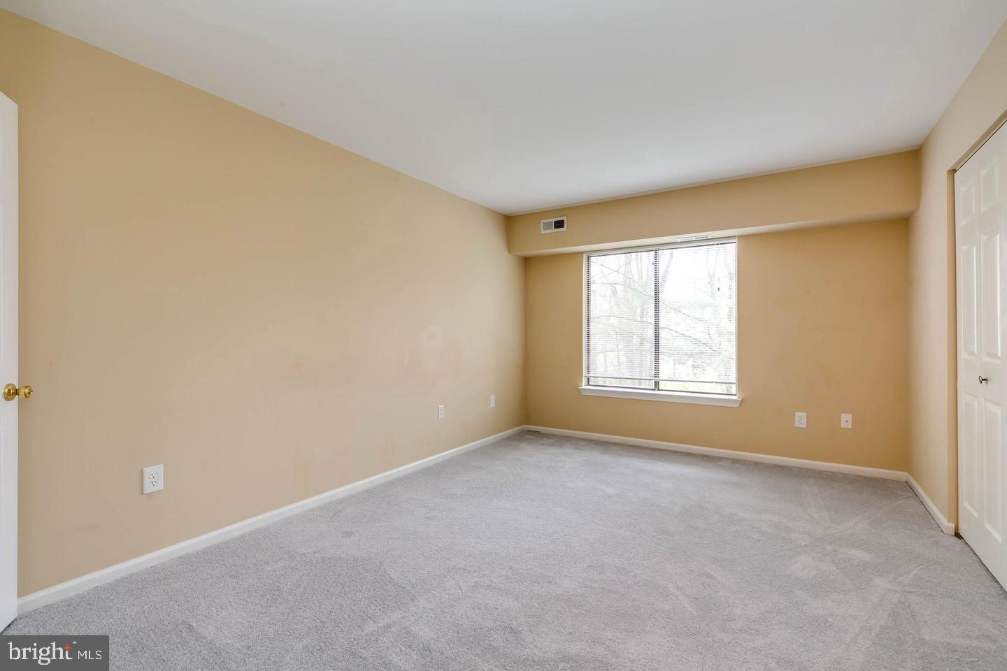 8393 Buttress Ln #202 Property Photo 9
