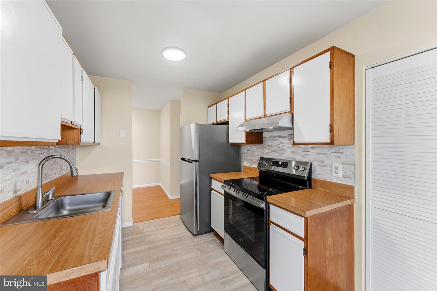8383 Buttress Ln #302 Property Photo 6