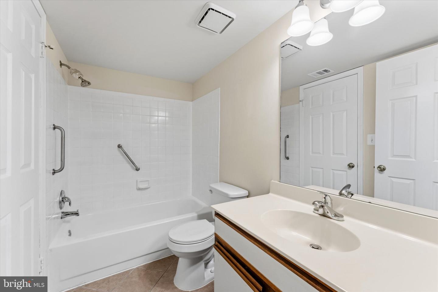 8383 Buttress Ln #302 Property Photo 12