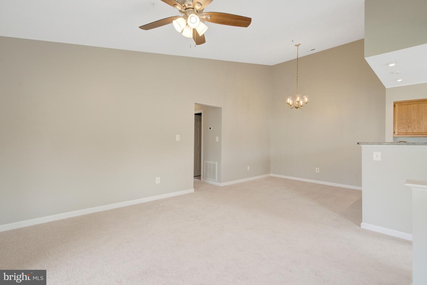 9400 Scarlet Oak Dr Property Photo 16