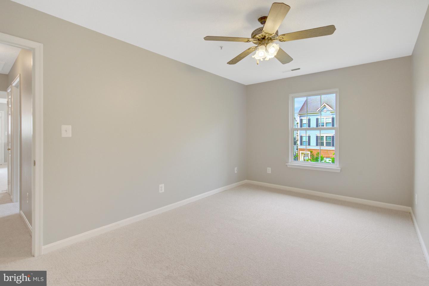 9400 Scarlet Oak Dr Property Photo 19