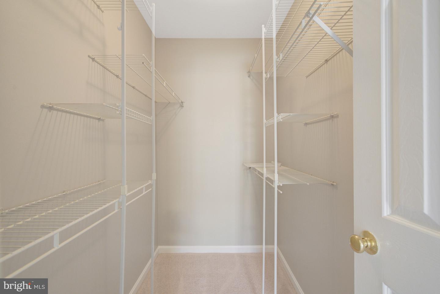 9400 Scarlet Oak Dr Property Photo 22