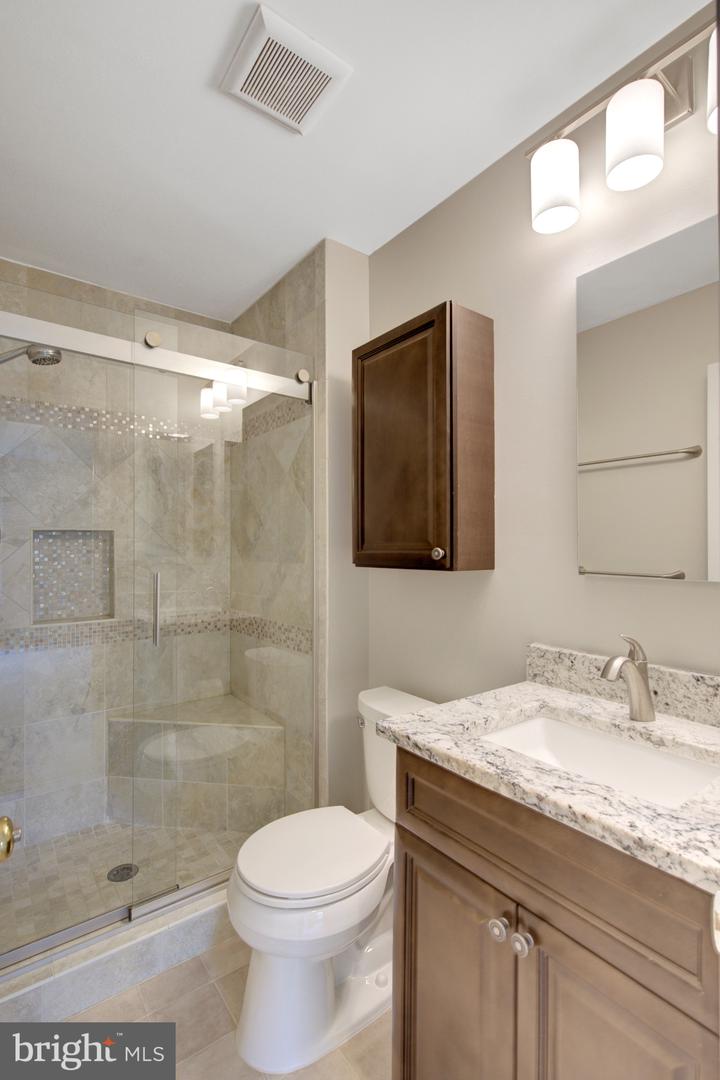 9400 Scarlet Oak Dr Property Photo 25