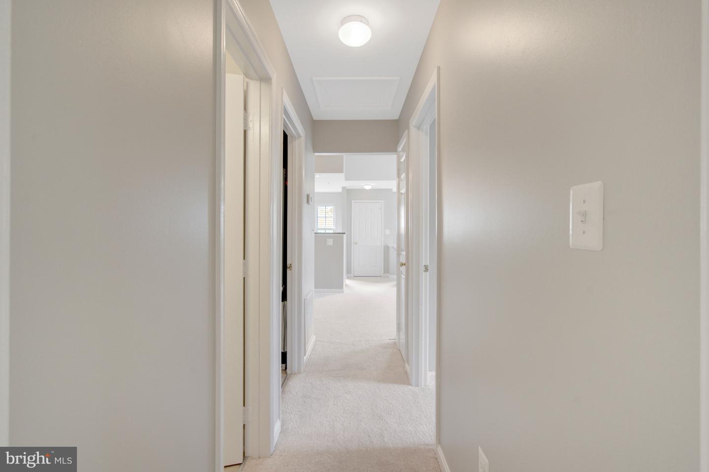 9400 Scarlet Oak Dr Property Photo 26