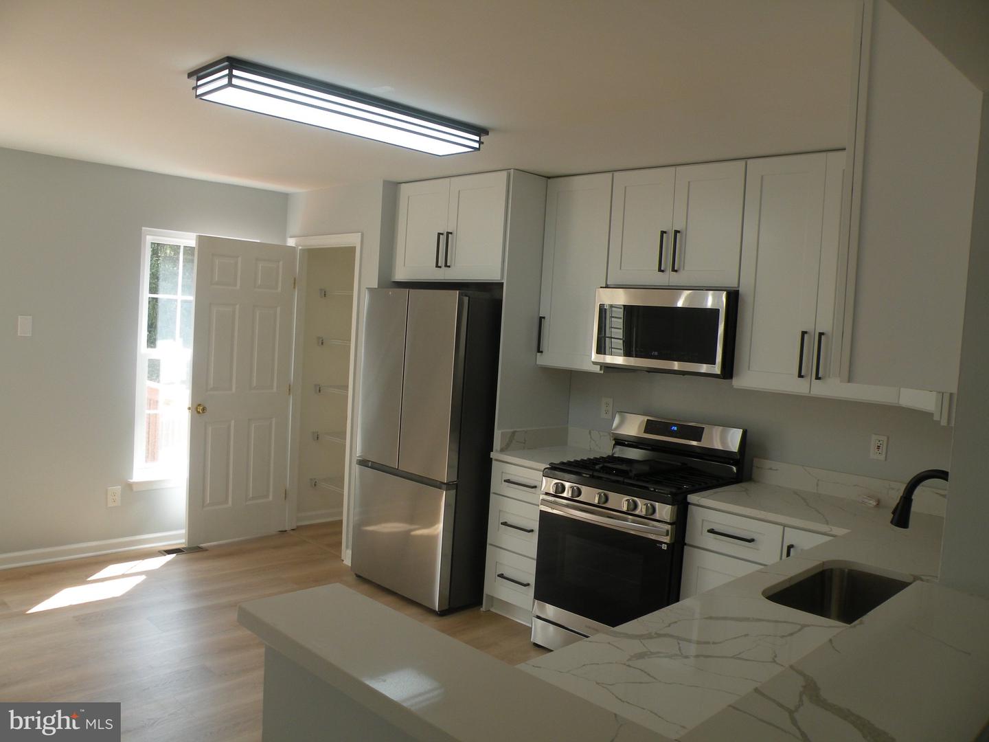 9043 CORIANDER CIR Property Photo 1