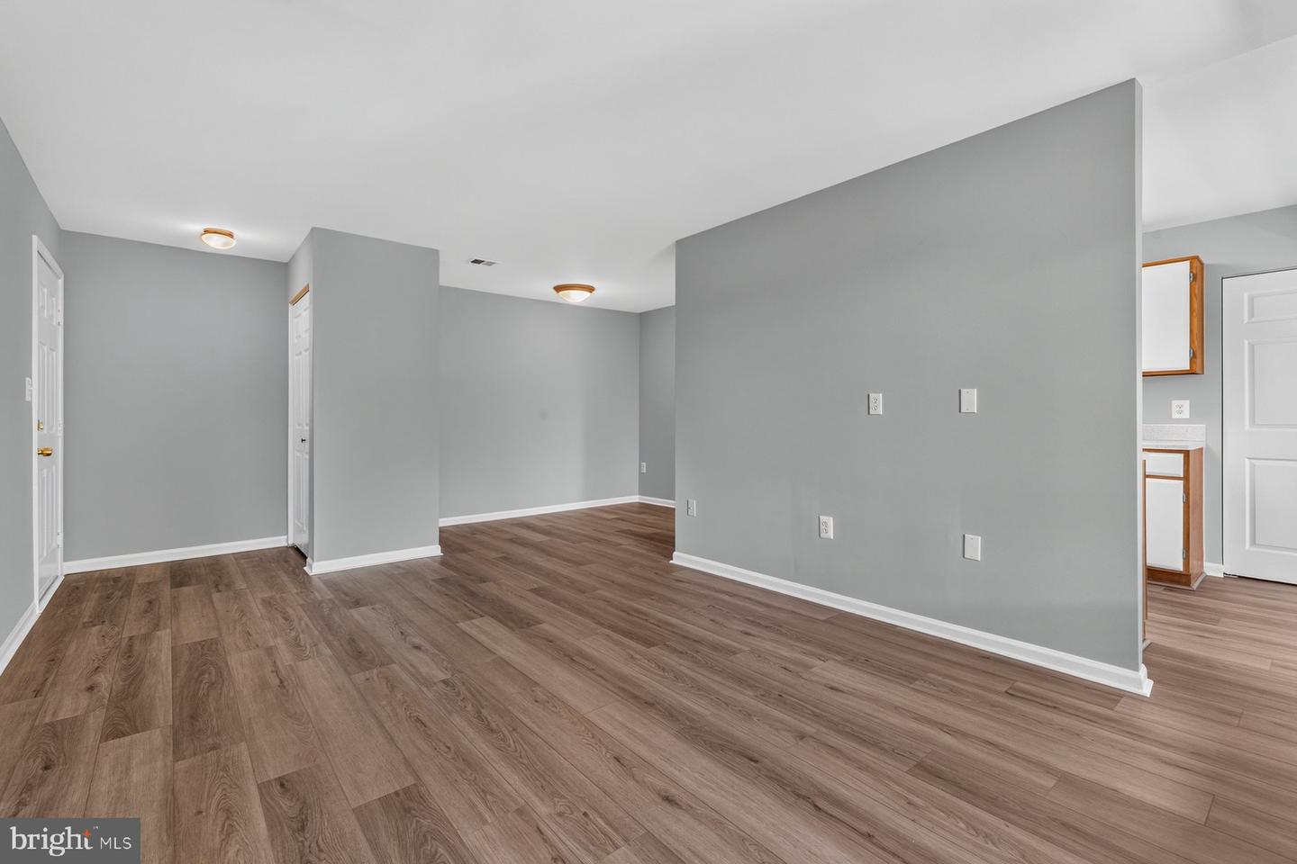 8372 Buttress Ln #202 Property Photo 4