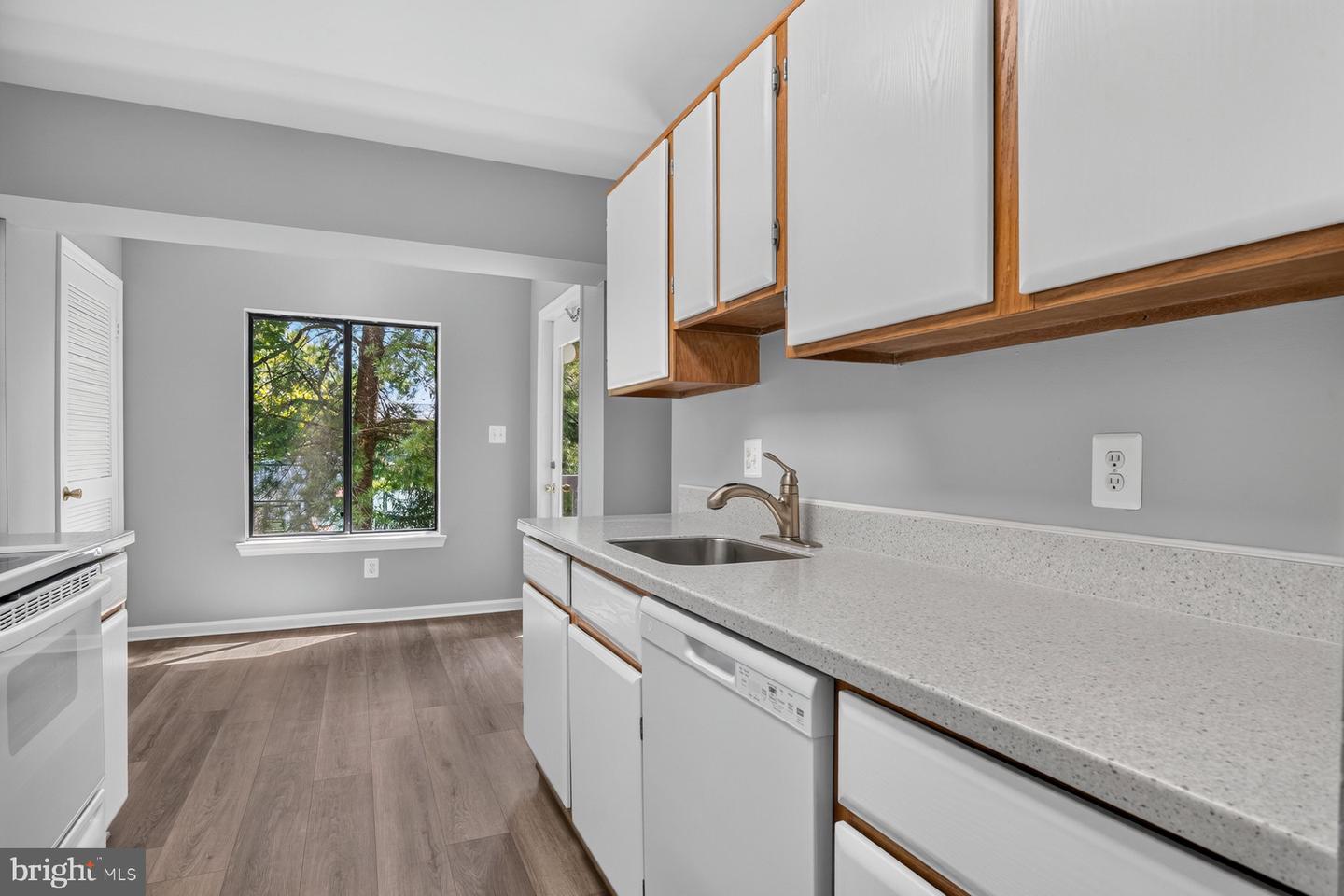 8372 Buttress Ln #202 Property Photo 10