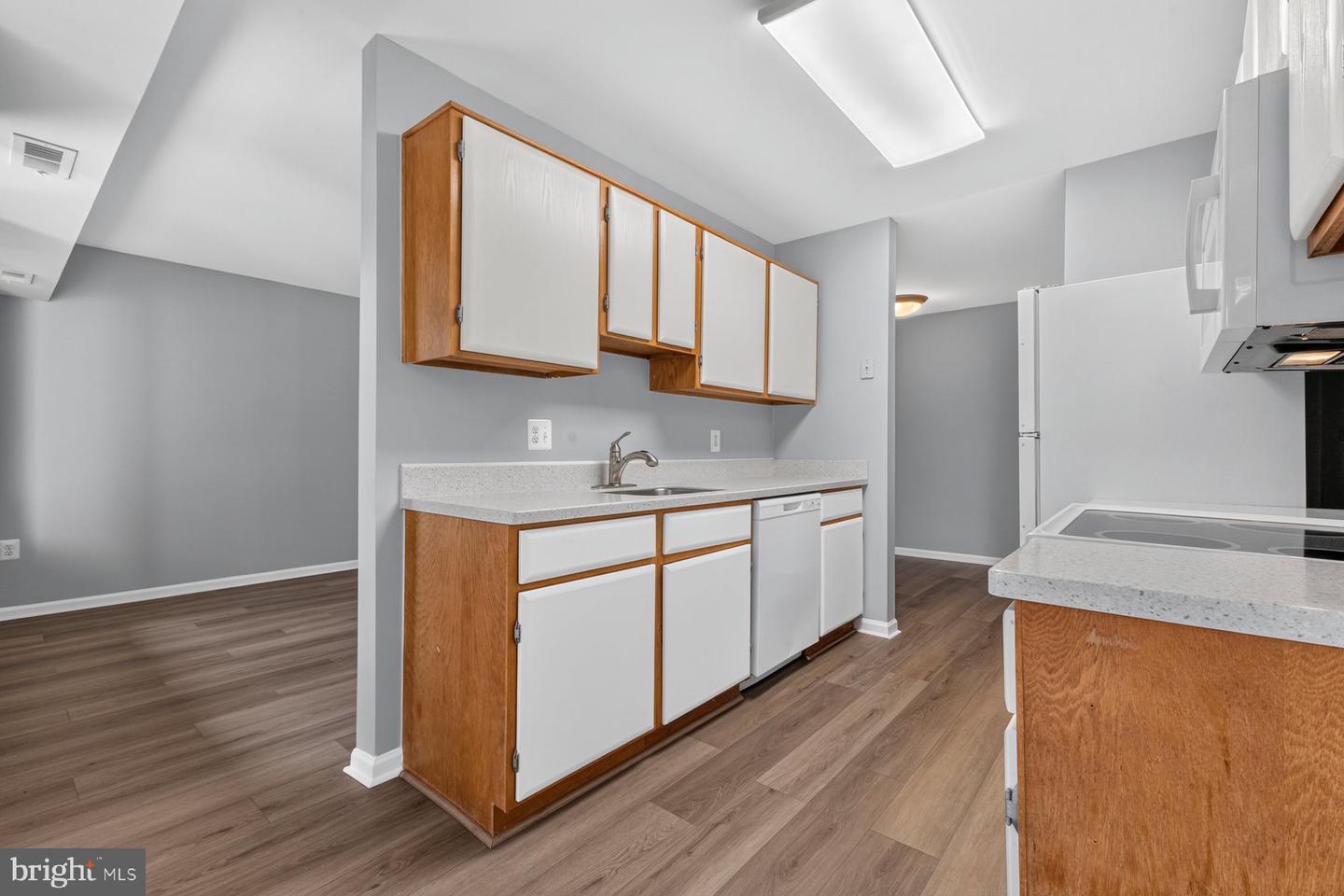 8372 Buttress Ln #202 Property Photo 14