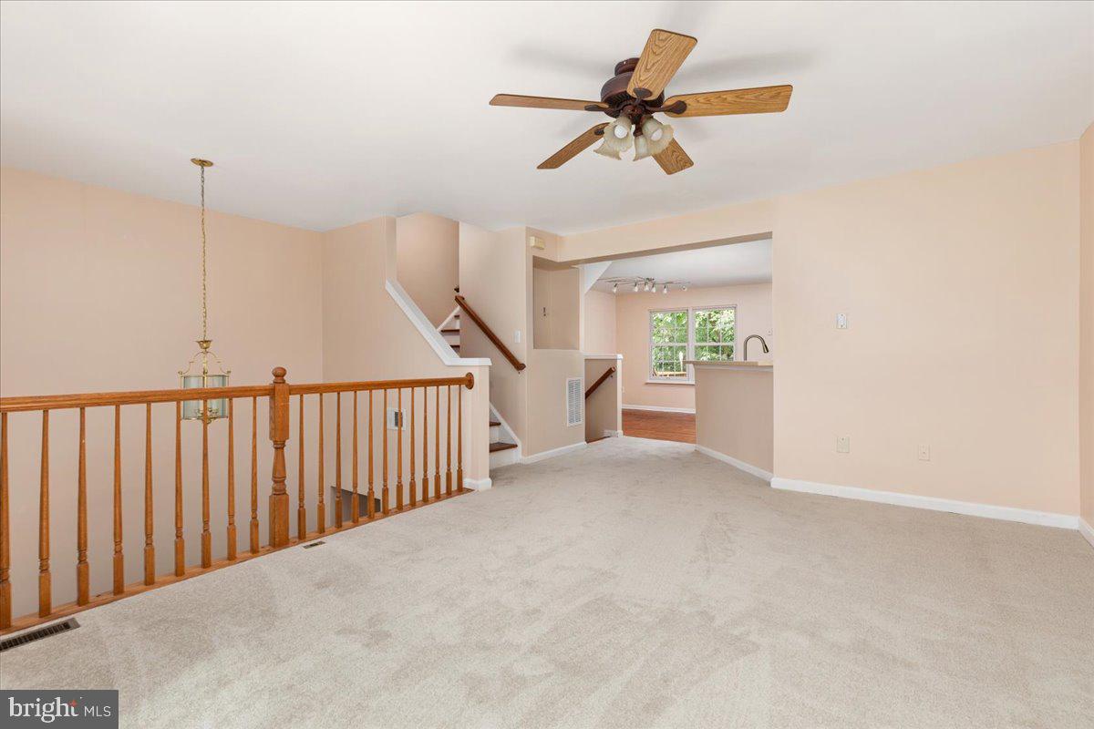 10251 Magnolia Grove Dr Property Photo 5