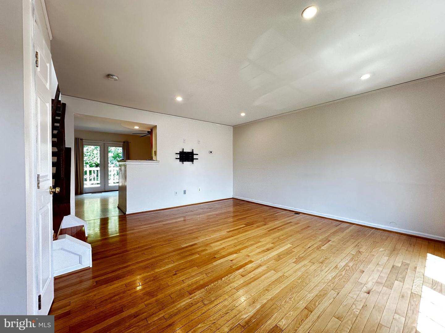 9799 Mock Orange Ct Property Photo 6