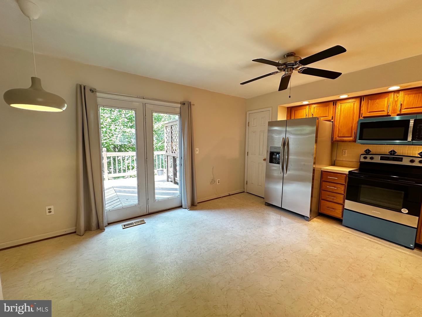 9799 Mock Orange Ct Property Photo 7