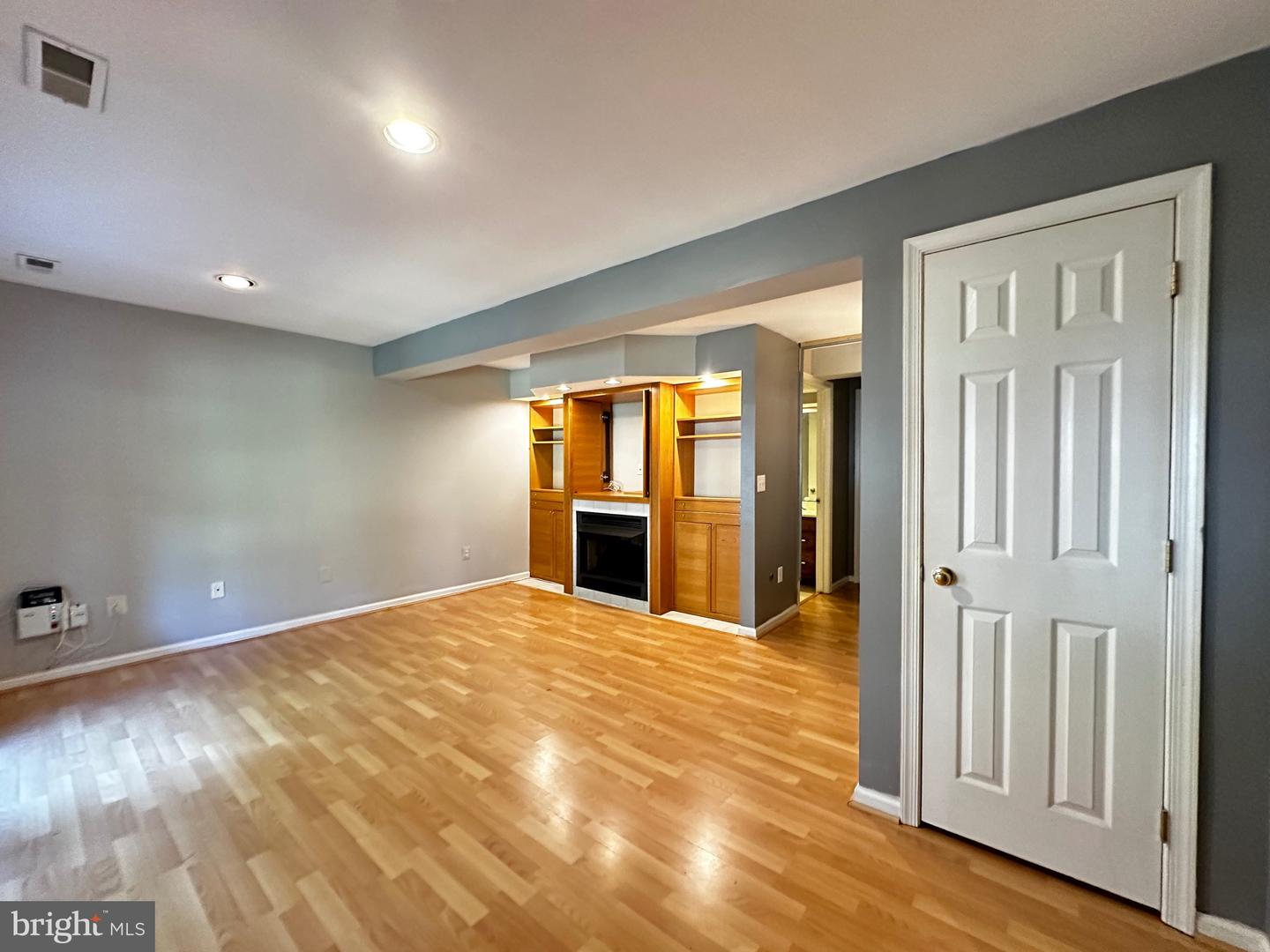 9799 Mock Orange Ct Property Photo 29