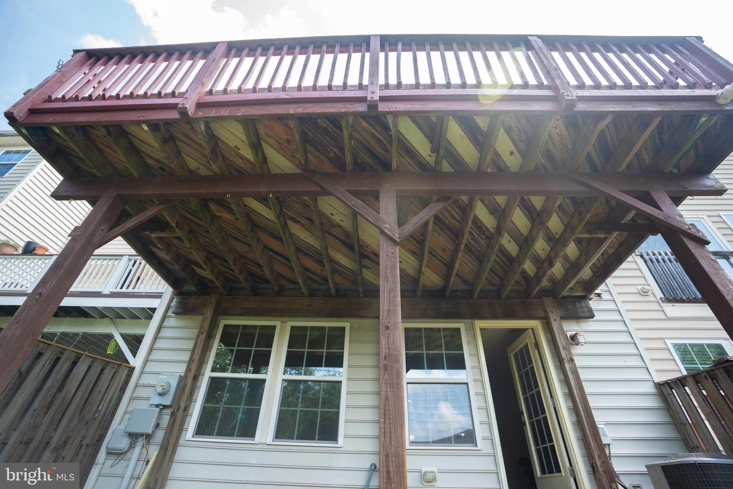 10246 Whitworth Ln Property Photo 13