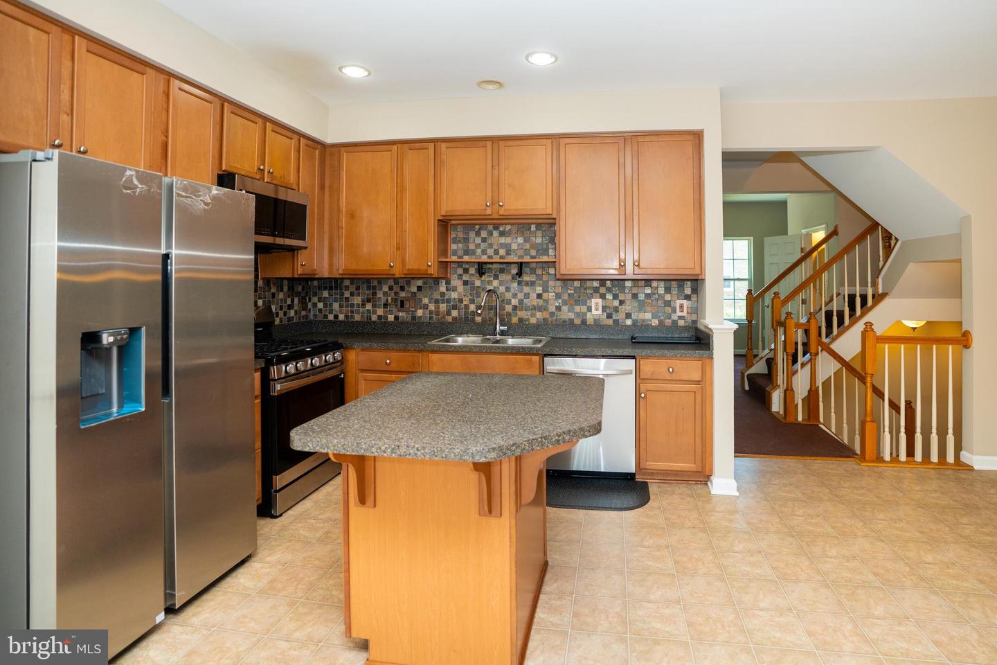 10246 Whitworth Ln Property Photo 25