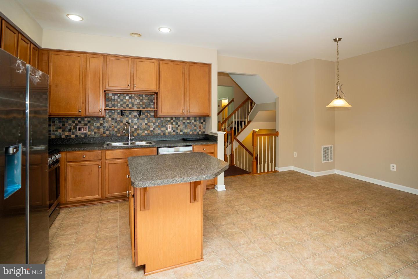 10246 Whitworth Ln Property Photo 27