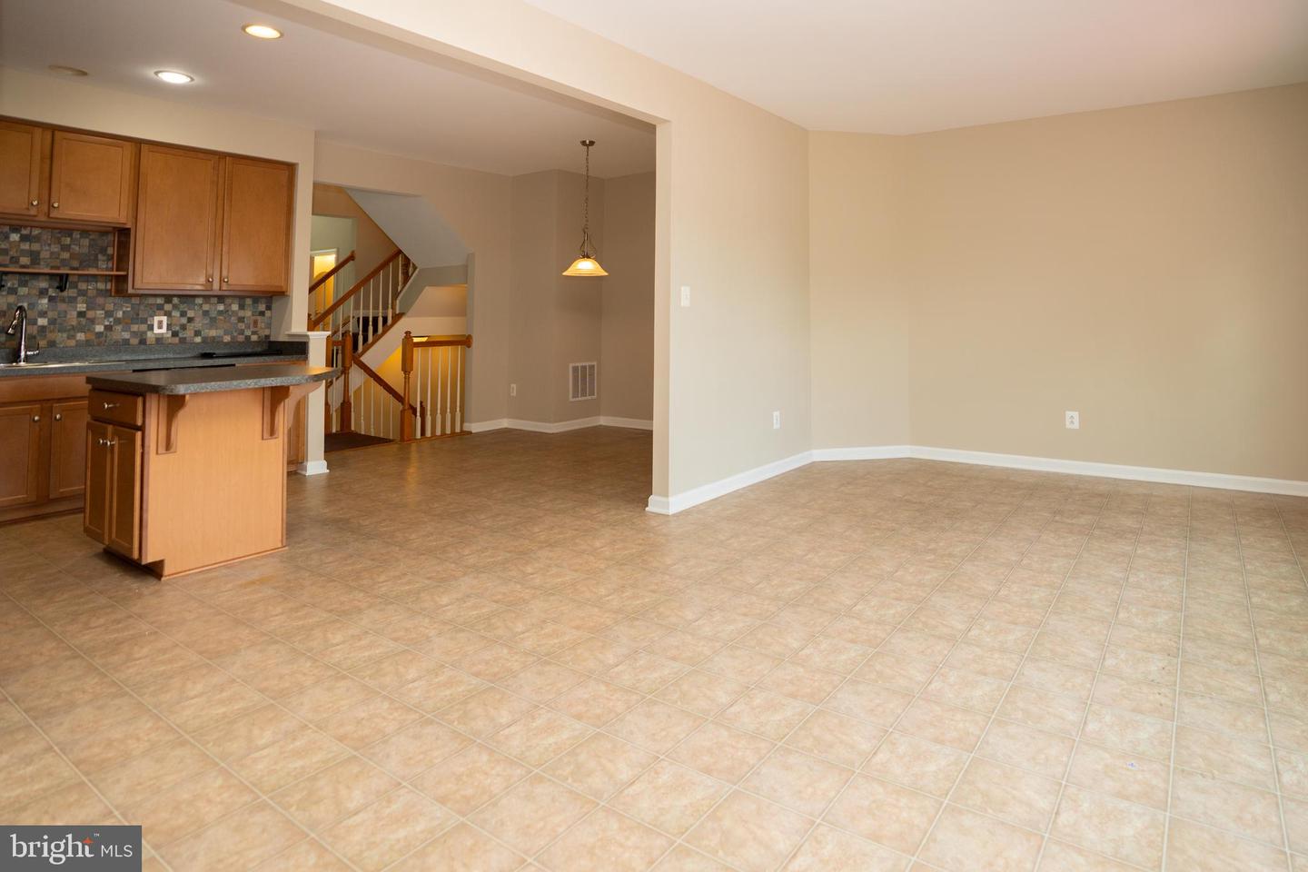 10246 Whitworth Ln Property Photo 30