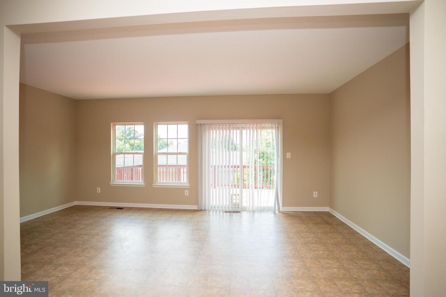 10246 Whitworth Ln Property Photo 31