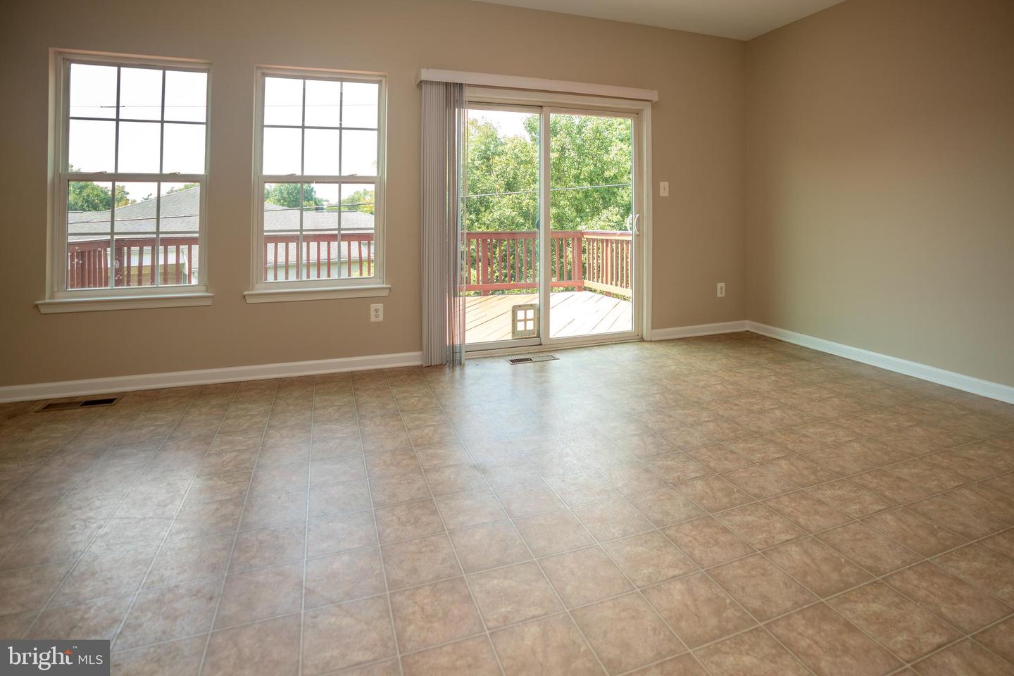 10246 Whitworth Ln Property Photo 34