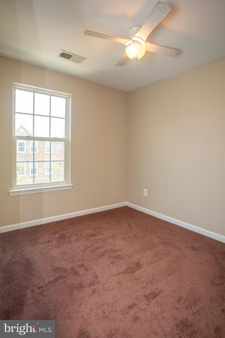 10246 Whitworth Ln Property Photo 58