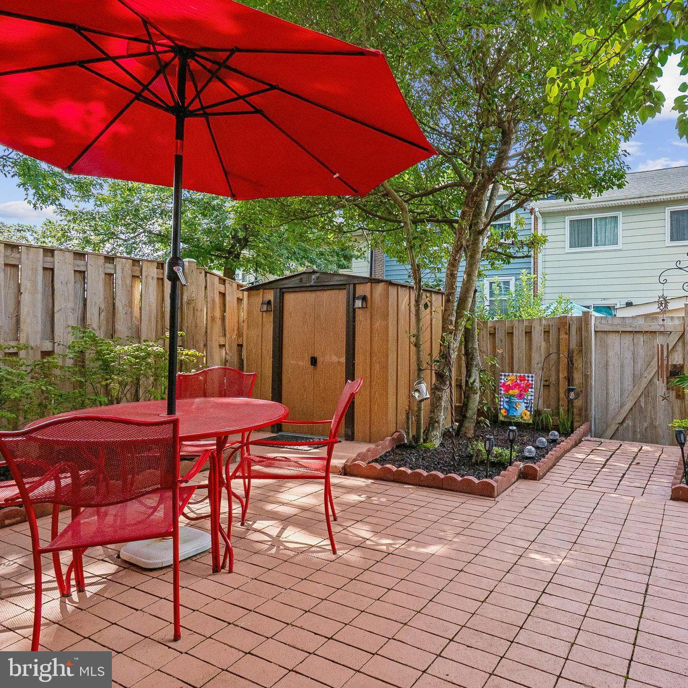 8519 Piney Point Ct Property Photo 25