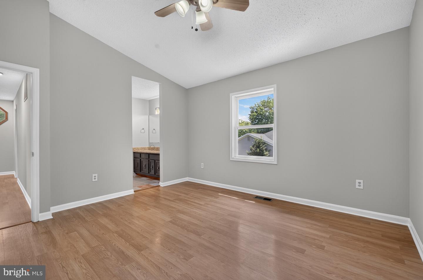 9439 Waterford Dr Property Photo 26