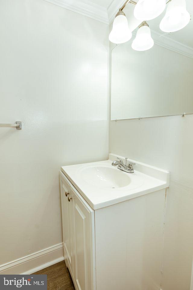 9337 Taney Rd Property Photo 14