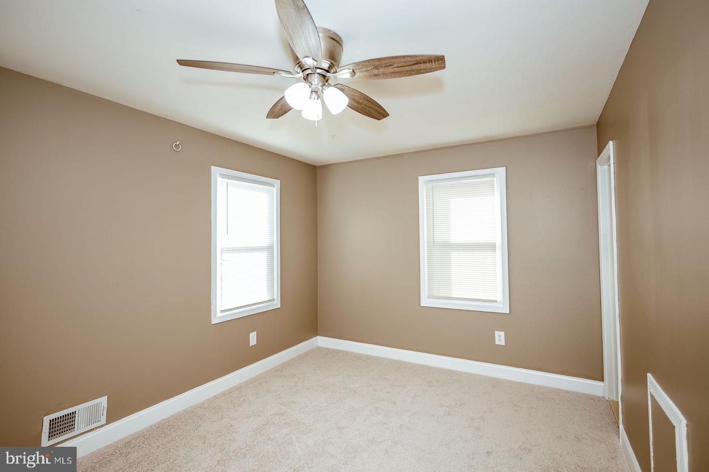 9337 Taney Rd Property Photo 26
