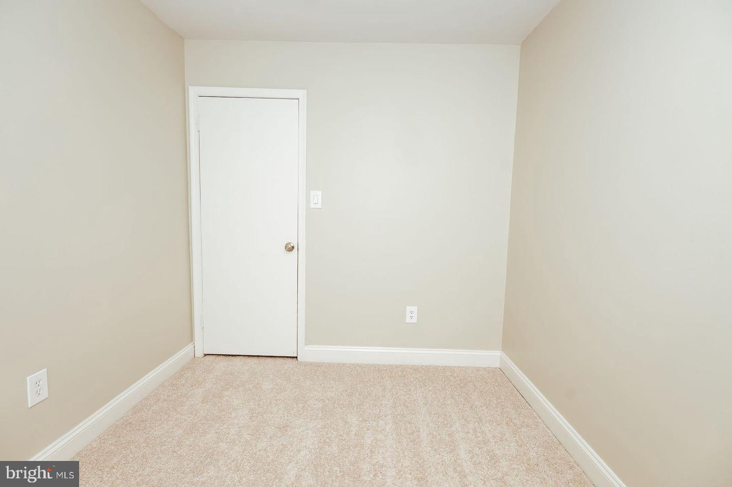 9337 Taney Rd Property Photo 38