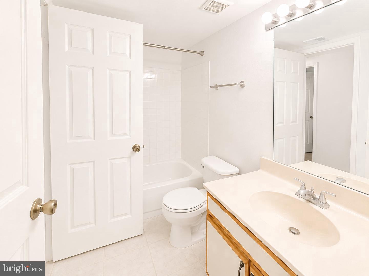 9553 Battery Heights Blvd #202 Property Photo 6