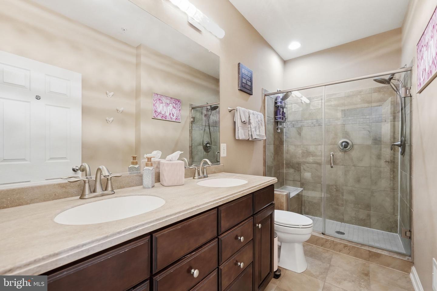 9504 Lee Ct Property Photo 17