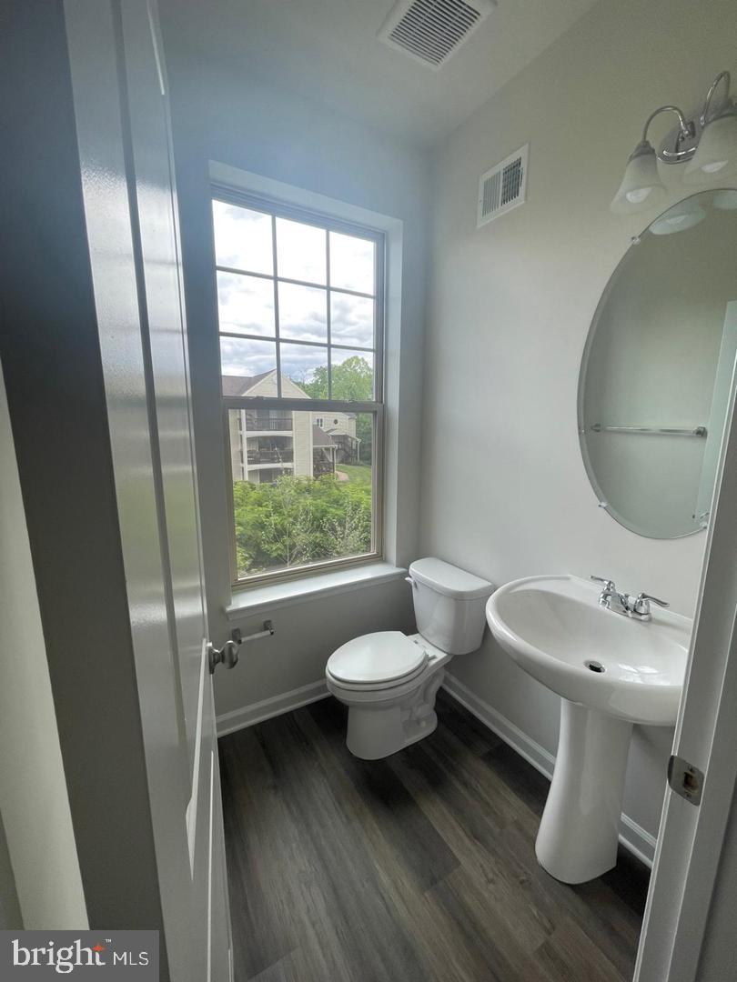 9389 Barnes Loop Property Photo 7