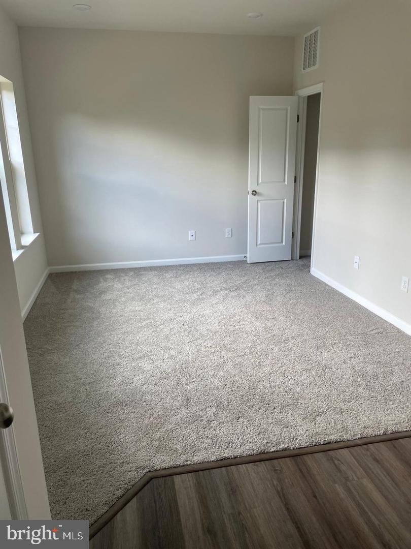 9389 Barnes Loop Property Photo 9
