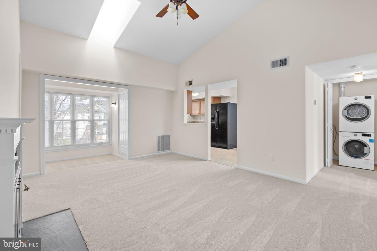 9250 Niki Place #302 Property Photo 4