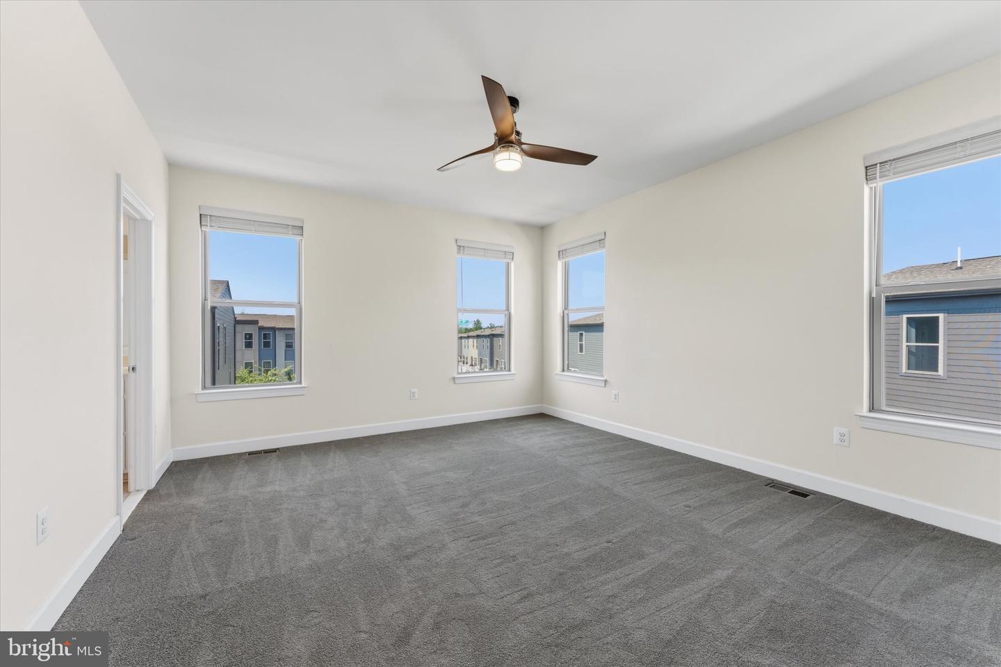 9862 Buchanan Loop Property Photo 28