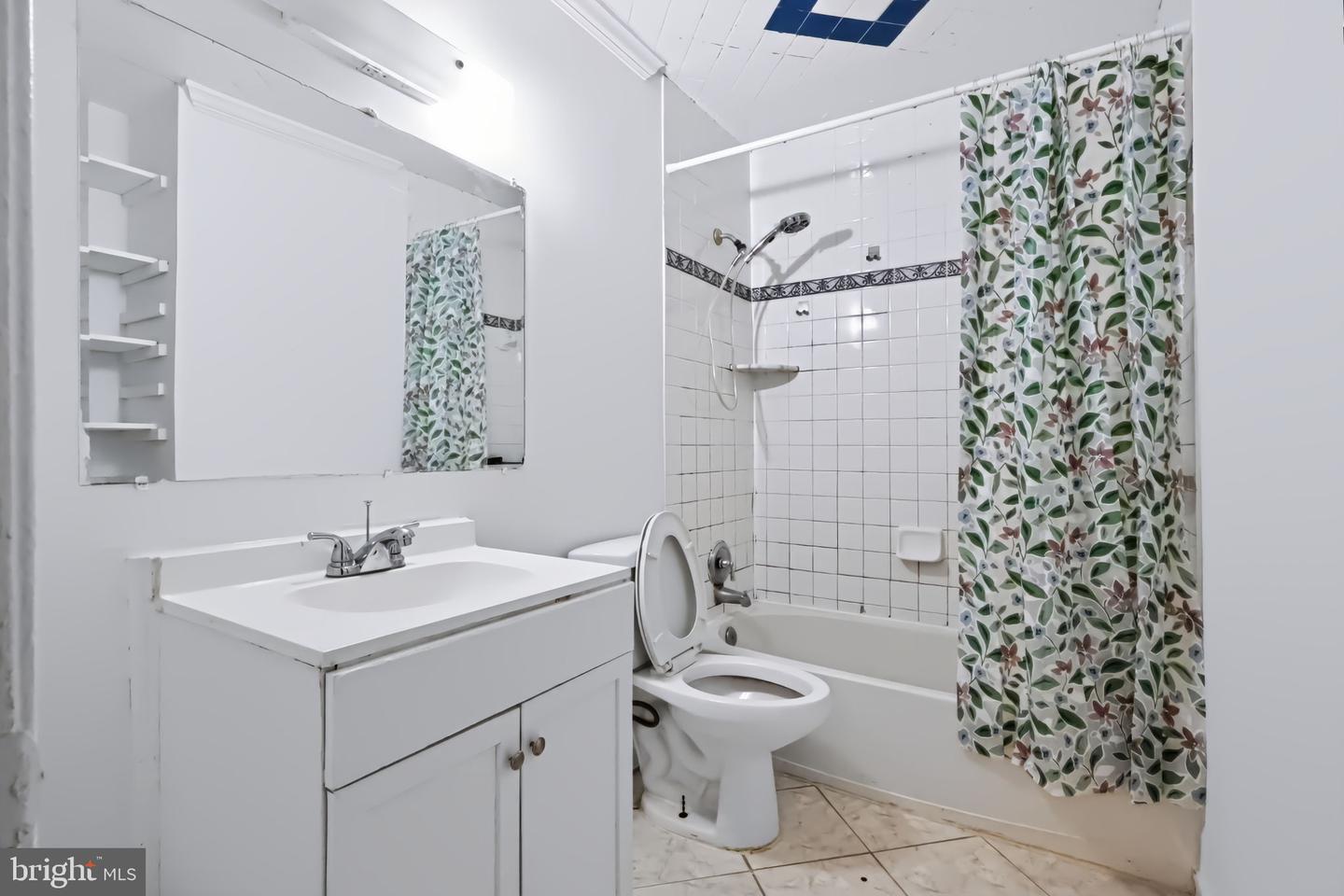 9355 Taney Rd Property Photo 14
