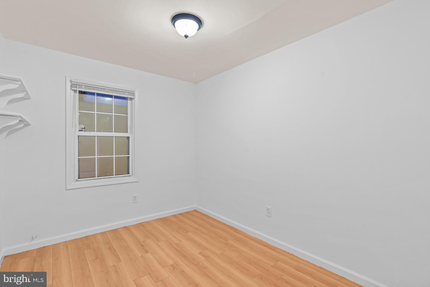 9827 Town Ln Property Photo 12