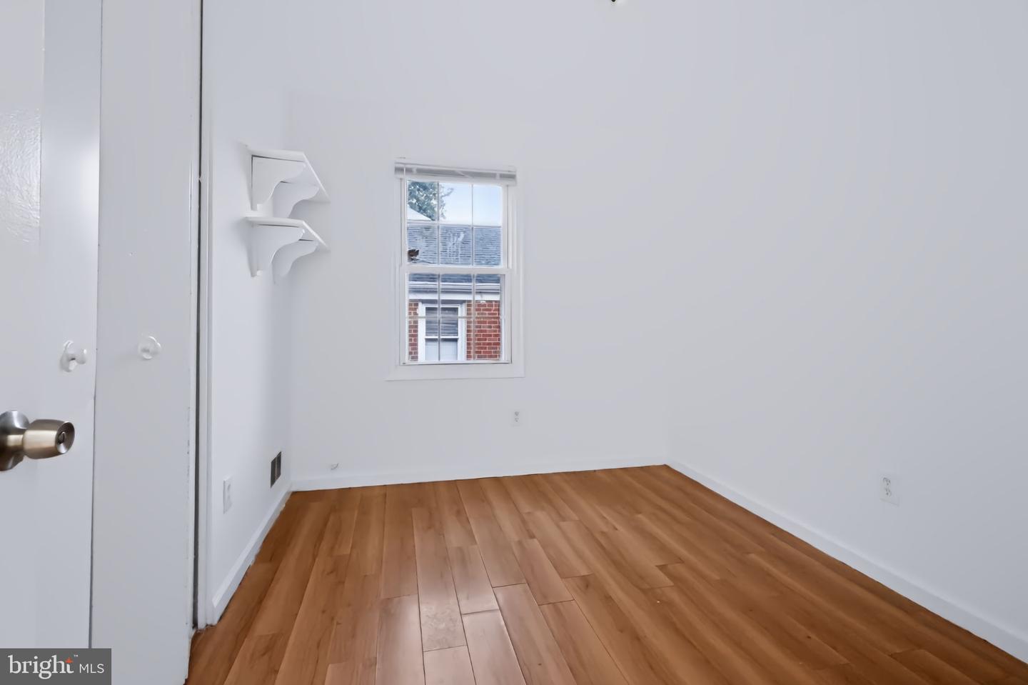 9827 Town Ln Property Photo 14