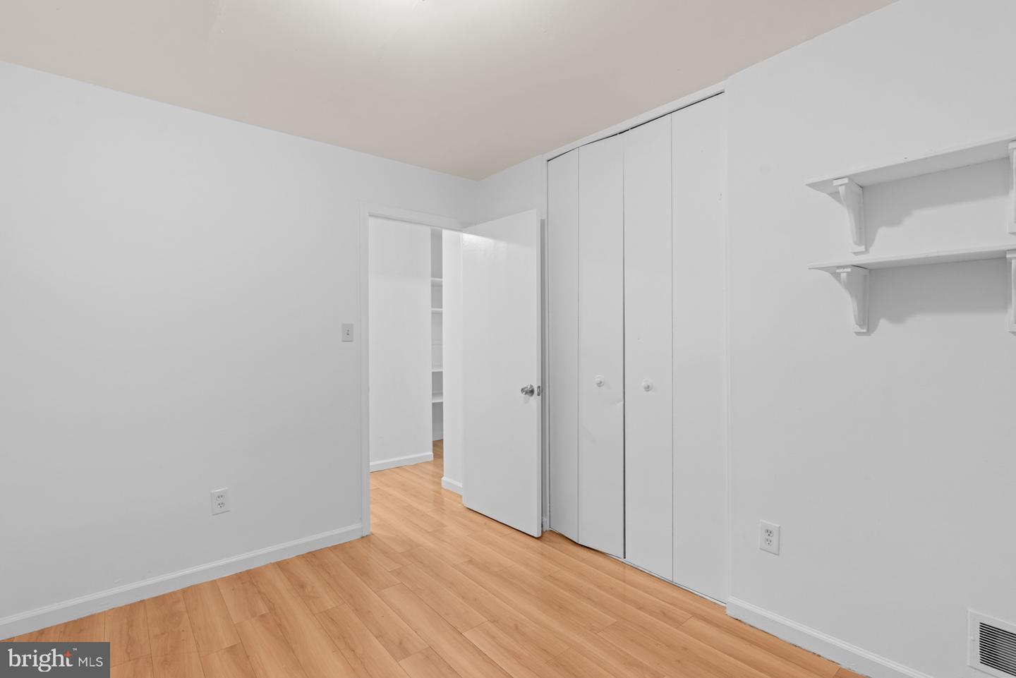 9827 Town Ln Property Photo 15