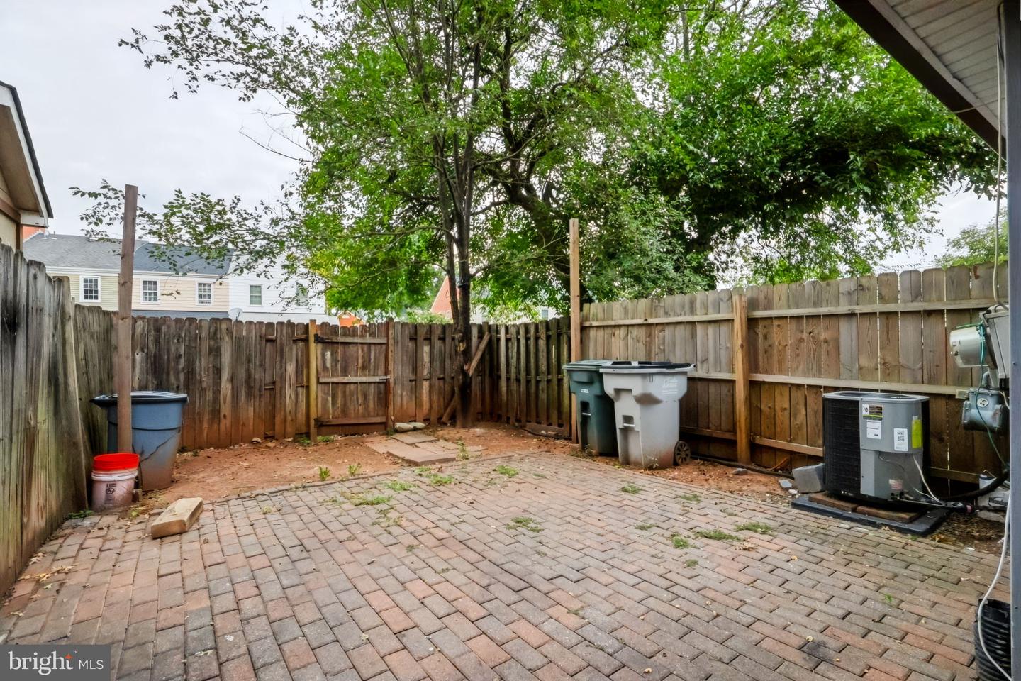 9355 Taney Rd Property Photo 11