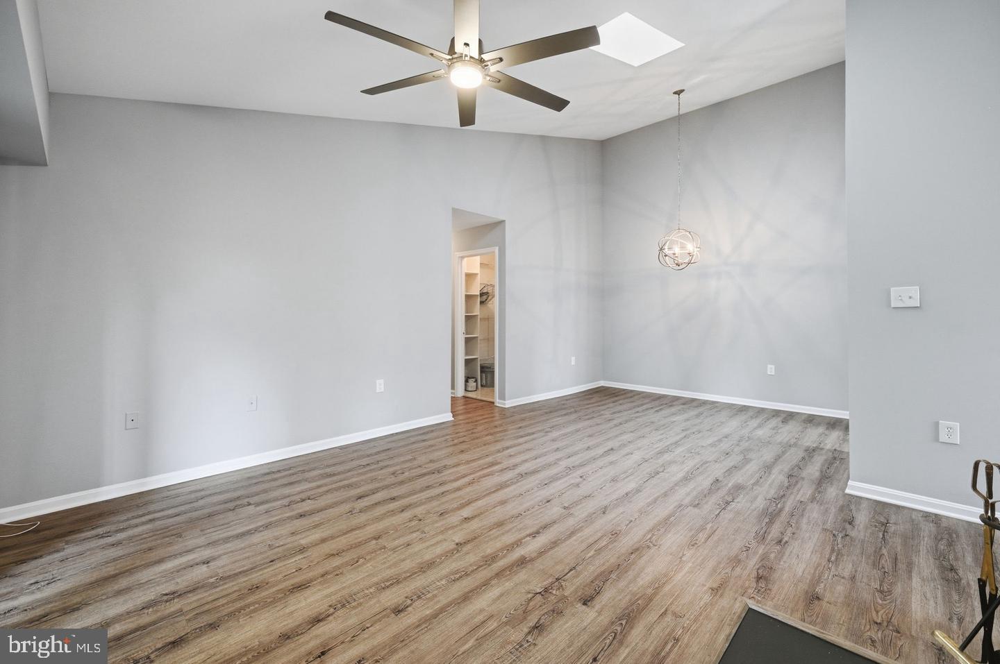 8909 Sugarwood Ln #8909 Property Photo 10