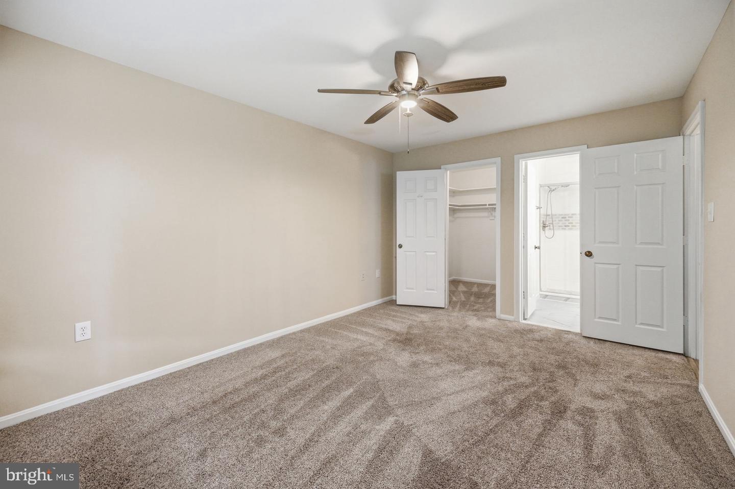 8909 Sugarwood Ln #8909 Property Photo 14