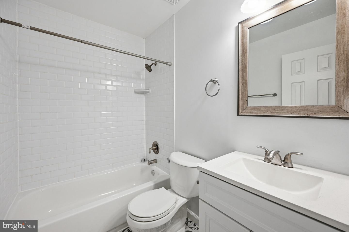 8909 Sugarwood Ln #8909 Property Photo 18