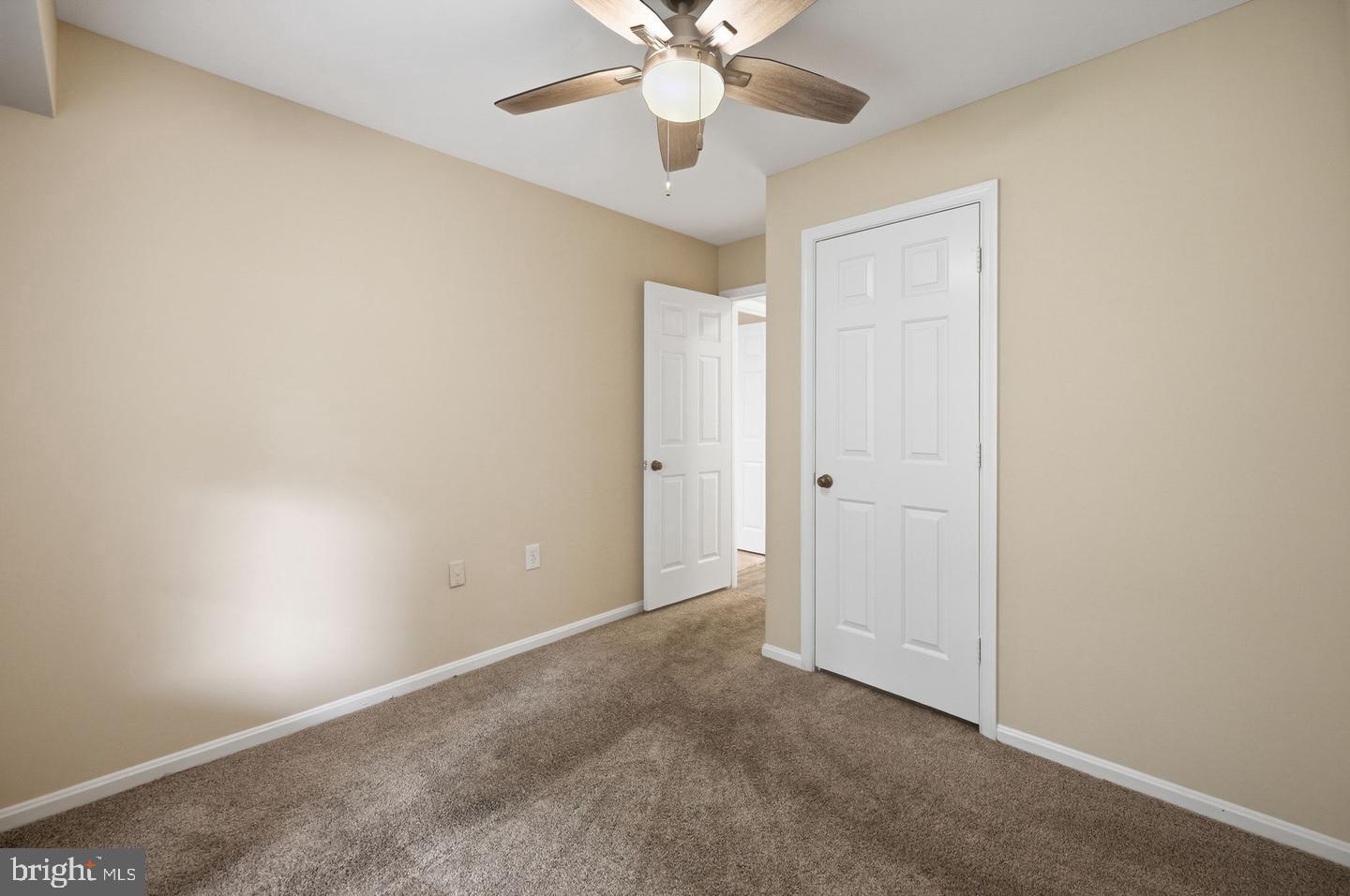8909 Sugarwood Ln #8909 Property Photo 20