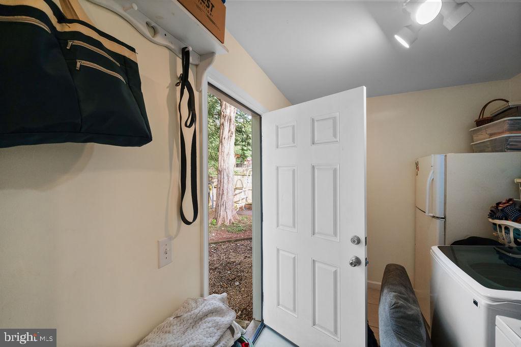 8705 Jackson Ave Property Photo 41